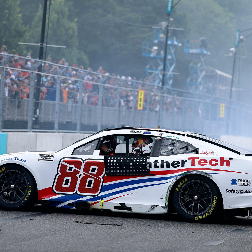 Shane van Gisbergen #88 2025 WeatherTech Chicago Raced WIN 1:24 Diecast *PREORDER*