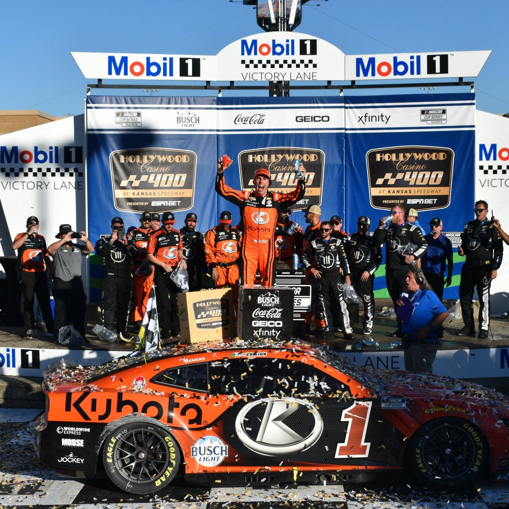 
                  
                    Ross Chastain #1 2024 Kansas Speedway Hollywood Casino 400 Raced Win 1:64 Diecast
                  
                