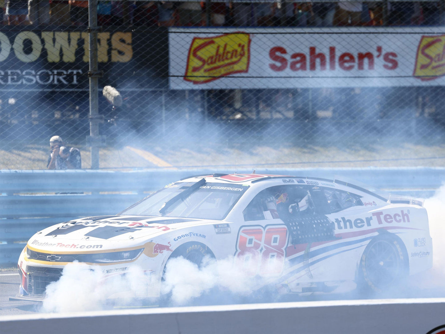 Shane van Gisbergen #88 2025 WeatherTech Watkins Glen Raced WIN 1:64 Diecast *PREORDER*